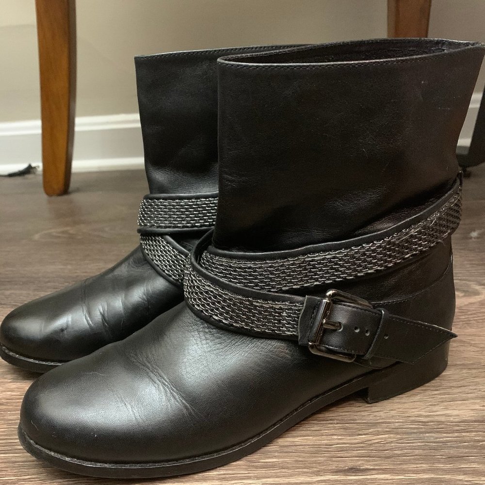 Micahel Kors Boots